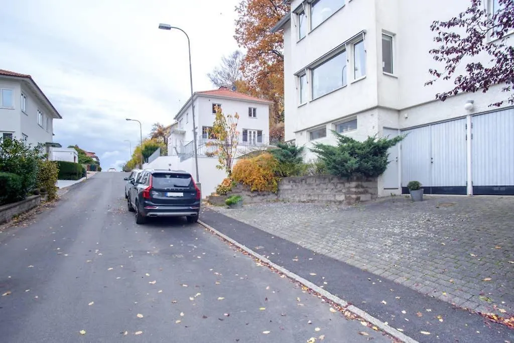 Boende I Ett Lugnt Och Centrumnara Villaomrade Göteborg Szwecja
