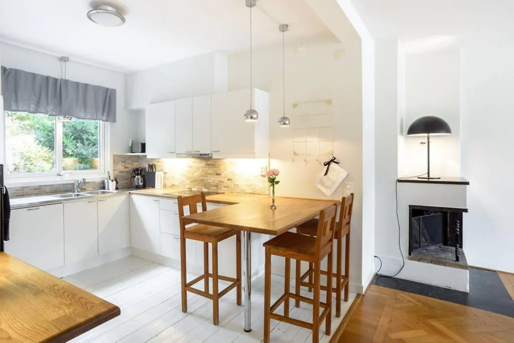 Boende I Ett Lugnt Och Centrumnara Villaomrade Göteborg Apartament